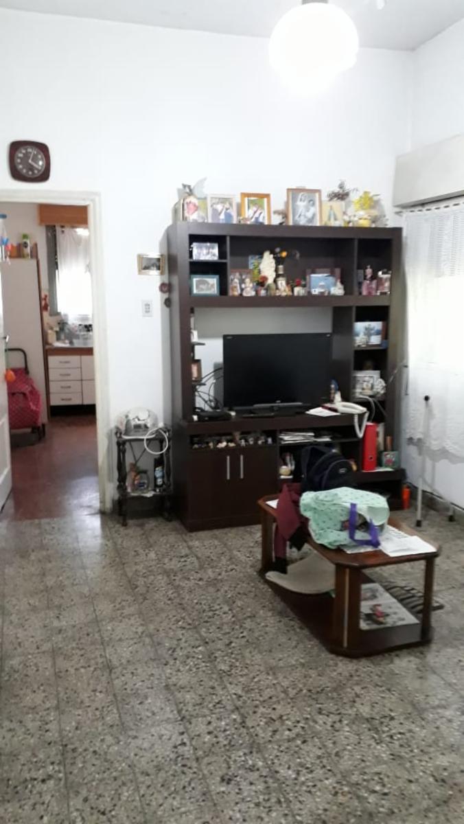 CASA DE 3 AMB. PARCELA DE 5 X 30 MTS. FONDO. TERRAZA - CISNEROS 2533-SAN JUSTO — foto 4