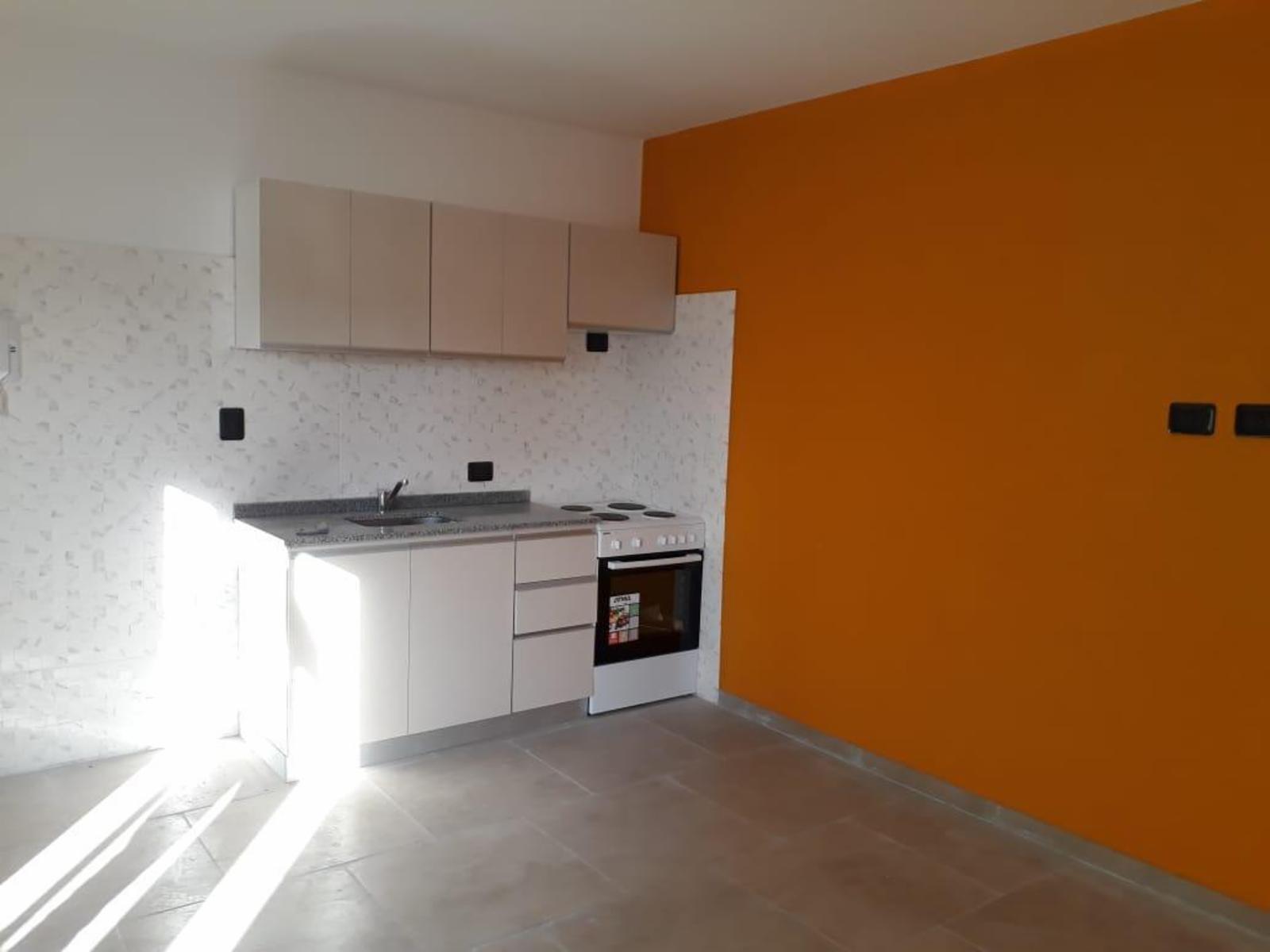 DEPTOS de 2 Y 3 Amb. A ESTRENAR -AV. VILLEGAS 1093 - SAN JUSTO — foto 2