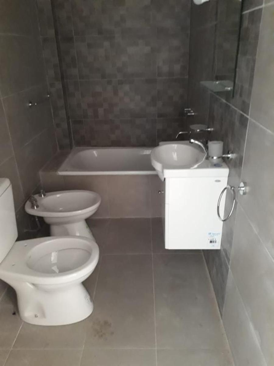 DEPTOS de 2 Y 3 Amb. A ESTRENAR -AV. VILLEGAS 1093 - SAN JUSTO — foto 5
