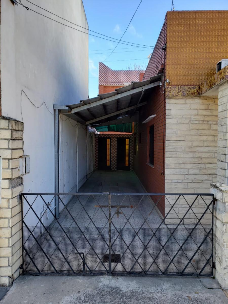 RETASADA Casa P/2 Flias de 3 Amb. TERRAZA .GGE. E. MITRE 79 - RAMOS MEJIA — foto 14
