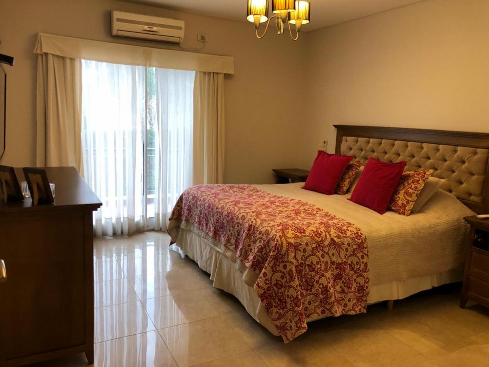 CASA EN Bº CERRADO - ALTOS DEL SOL- P. LELOIR — foto 14