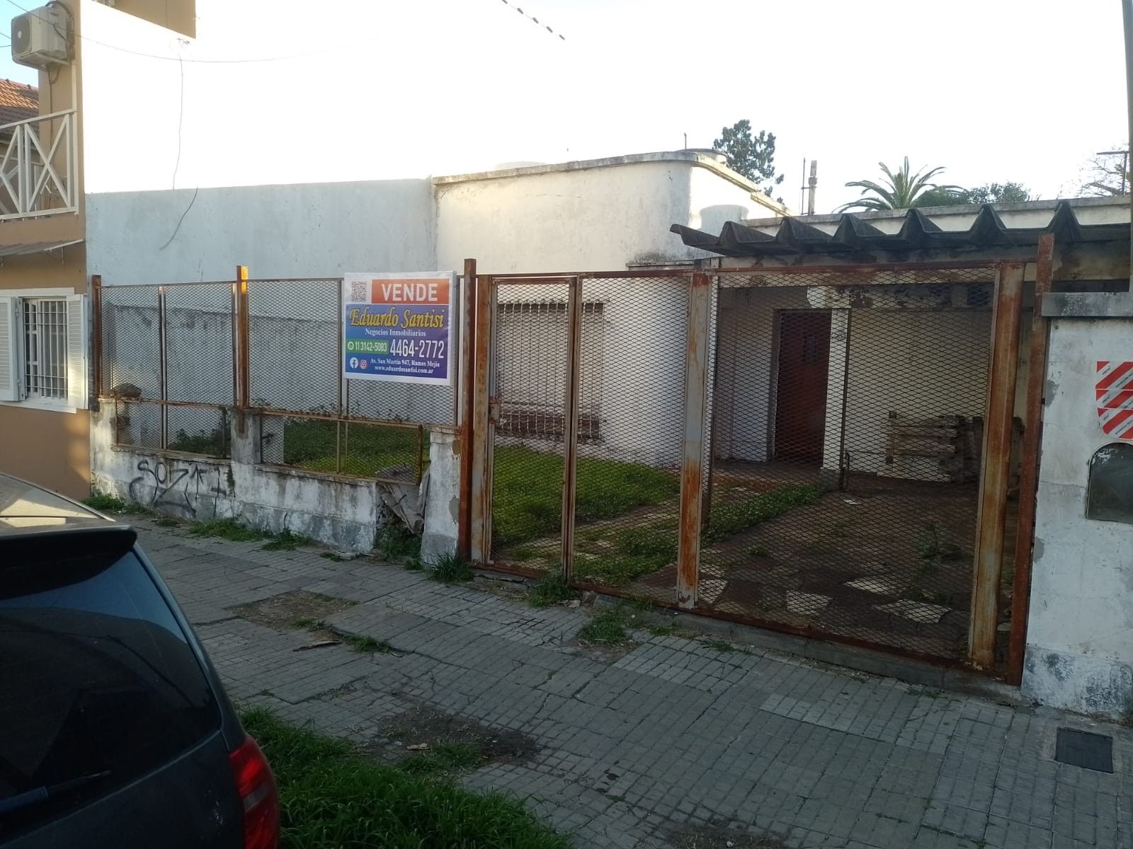 Casa de 3 Amb. a Reciclar Lote de 300 M2 - NECOCHEA 563 - RAMOS MEJIA — foto 4