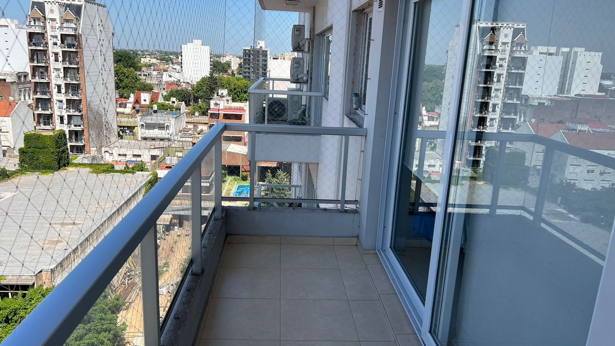 Departamento 3 Amb. C/balcon .81 M2. Pileta. Centrico- La Merced 4700- Caseros — foto 12