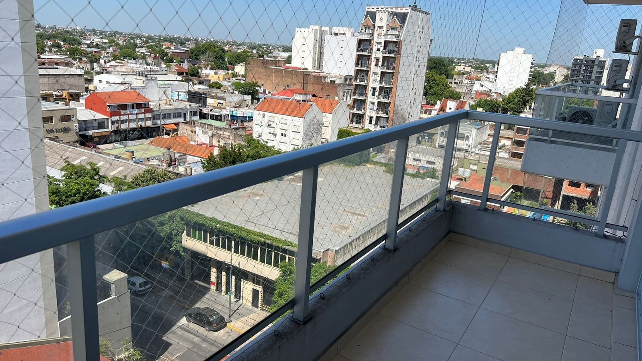 Departamento 3 Amb. C/balcon .81 M2. Pileta. Centrico- La Merced 4700- Caseros — foto 14