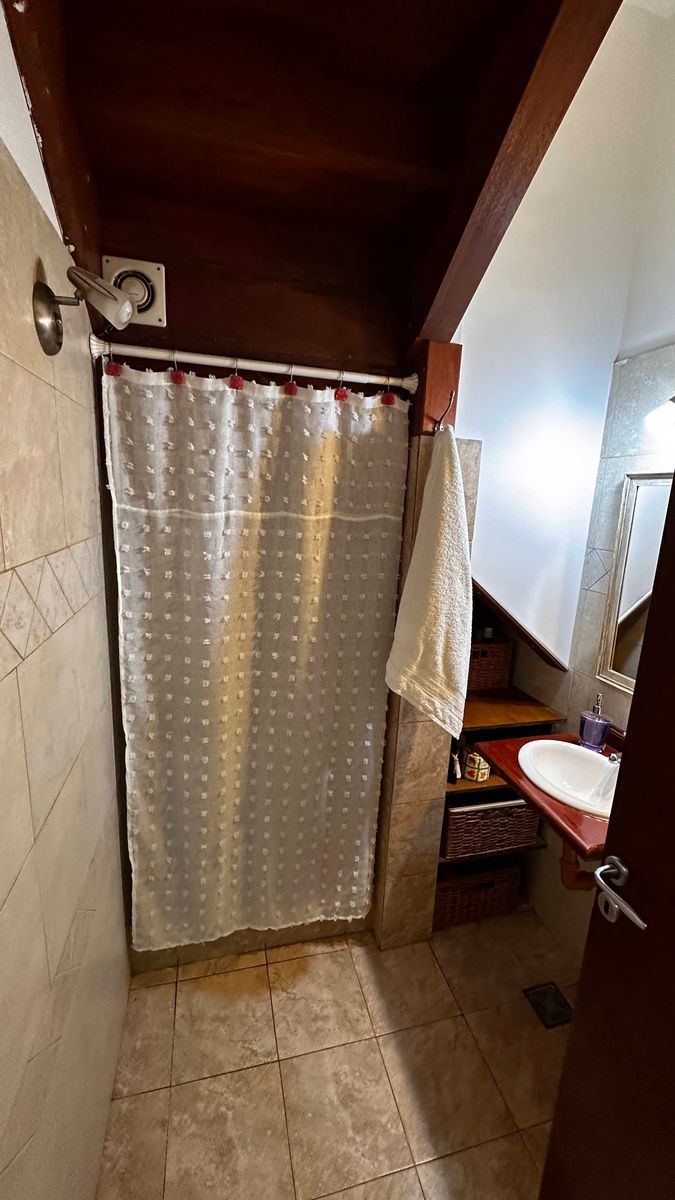 Casa 4 Amb. Cochera.Parque.Quincho. APTA CREDITO - Caseros 42 - Ramos Mejía - 8