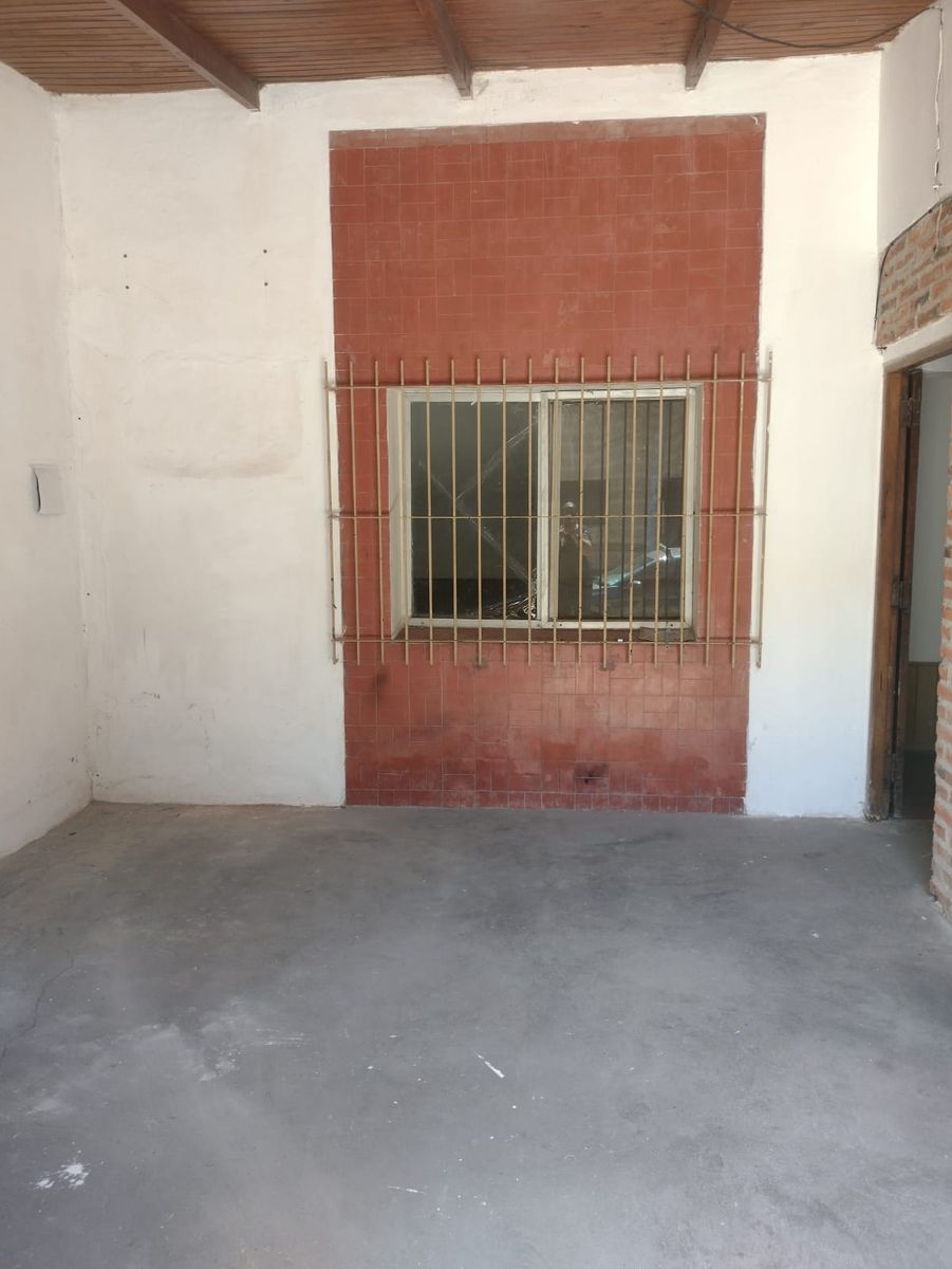 OCASION ALQUILO CASA ZONA PARQUE MITRE — foto 3