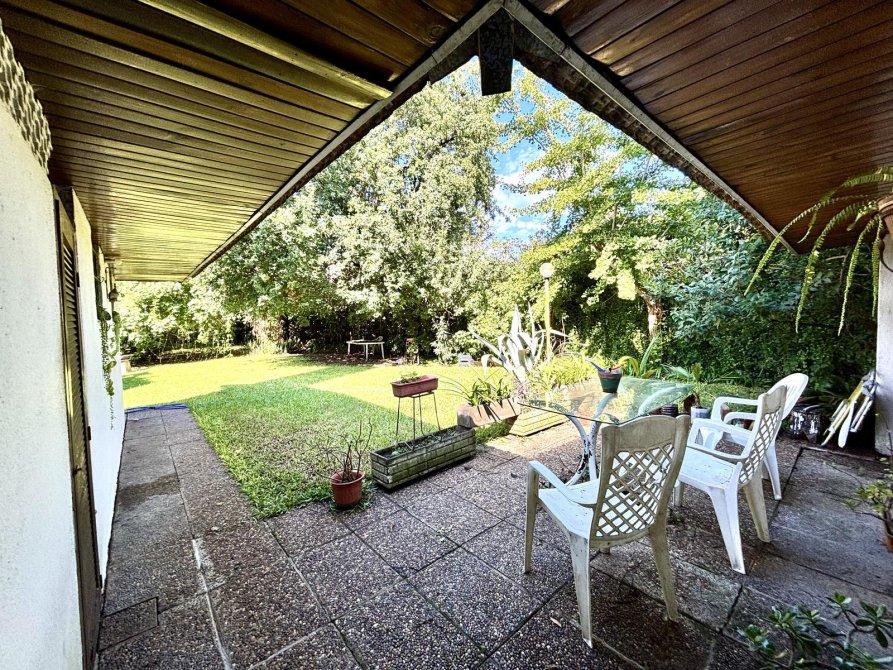 ¡Oportunidad Ãºnica Chalet en lote doble con jardÃ­n, cochera y parque en JosÃ© MÃ¡rmol APTO CREDITO