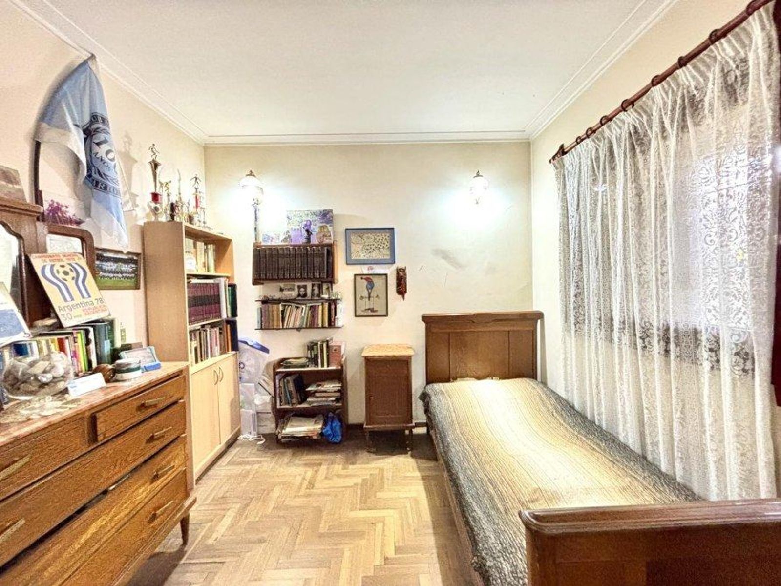 ¡Oportunidad Ãºnica Chalet en lote doble con jardÃ­n, cochera y parque en JosÃ© MÃ¡rmol APTO CREDITO - 24