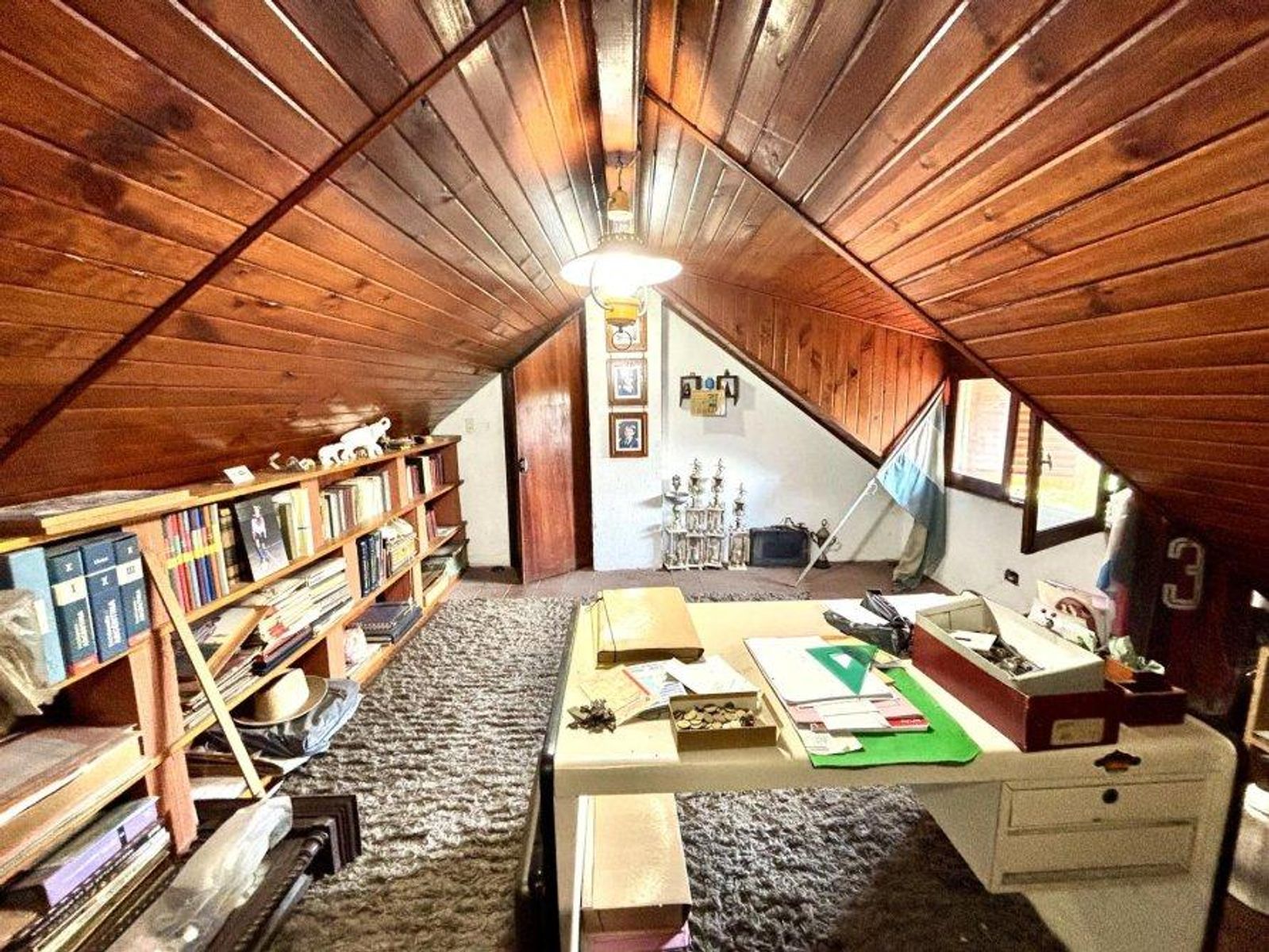 ¡Oportunidad Ãºnica Chalet en lote doble con jardÃ­n, cochera y parque en JosÃ© MÃ¡rmol APTO CREDITO - 33