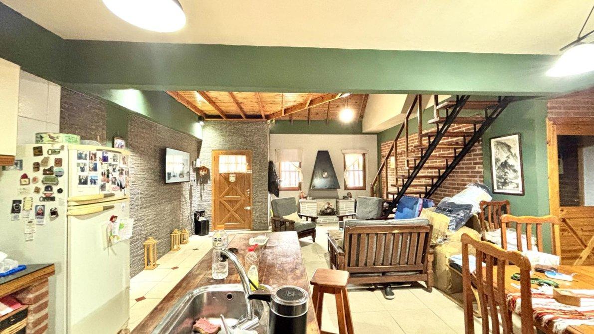 Casa 4 ambientes en venta con garage y jardin, ACEPTA PERMUTA DE MENOR VALOR — foto 14