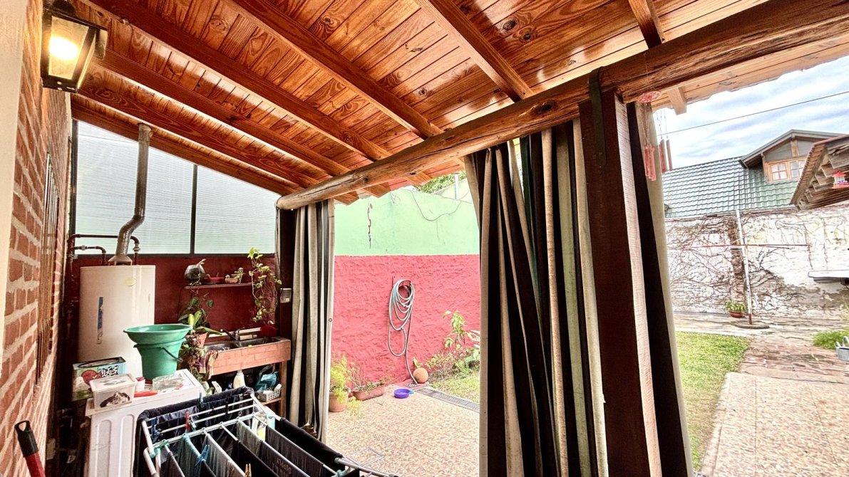 Casa 4 ambientes en venta con garage y jardin, ACEPTA PERMUTA DE MENOR VALOR - 18