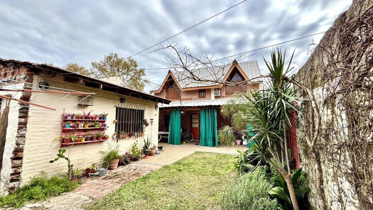 Casa 4 ambientes en venta con garage y jardin, ACEPTA PERMUTA DE MENOR VALOR - 19