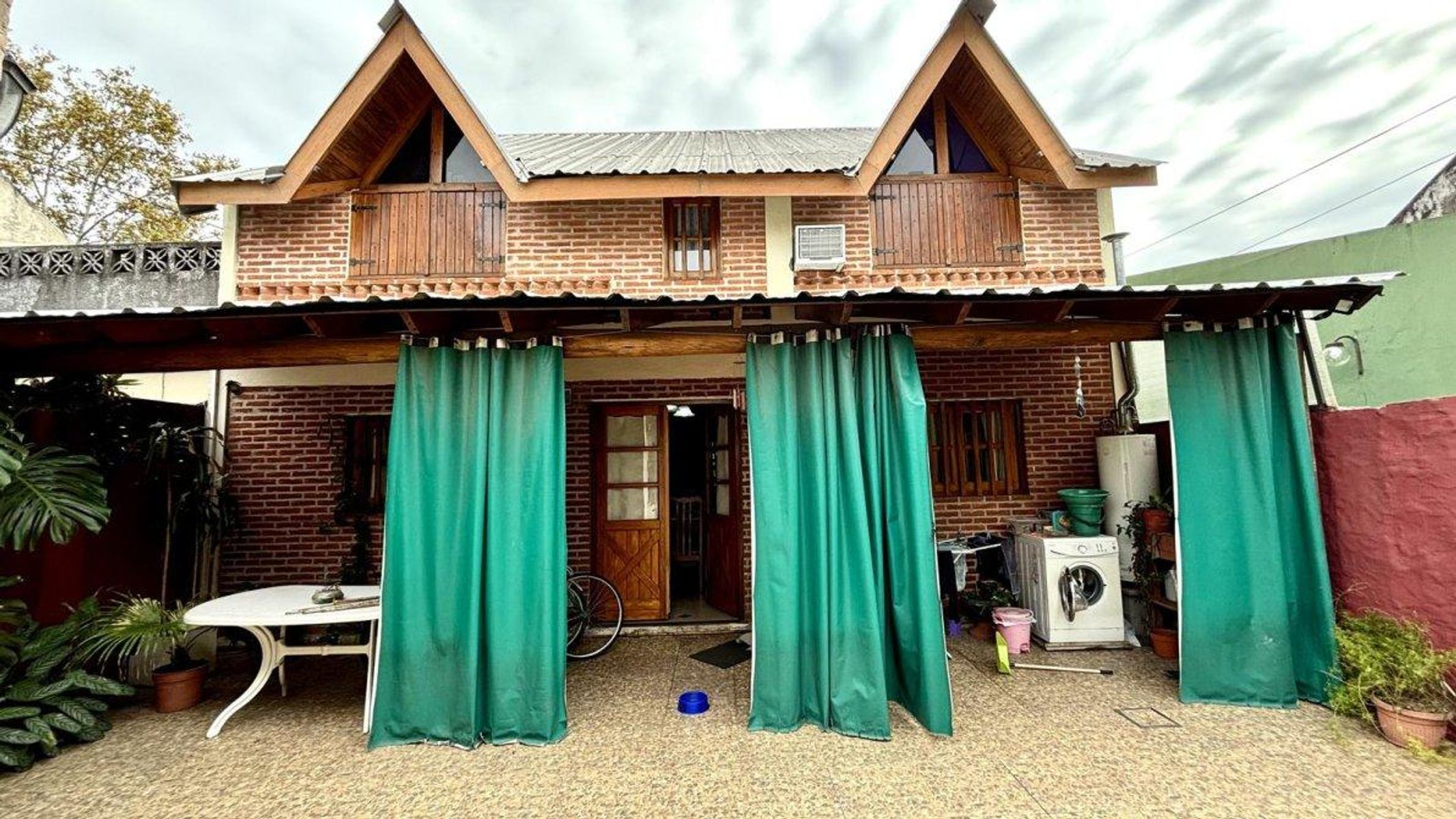 Casa 4 ambientes en venta con garage y jardin, ACEPTA PERMUTA DE MENOR VALOR - 21