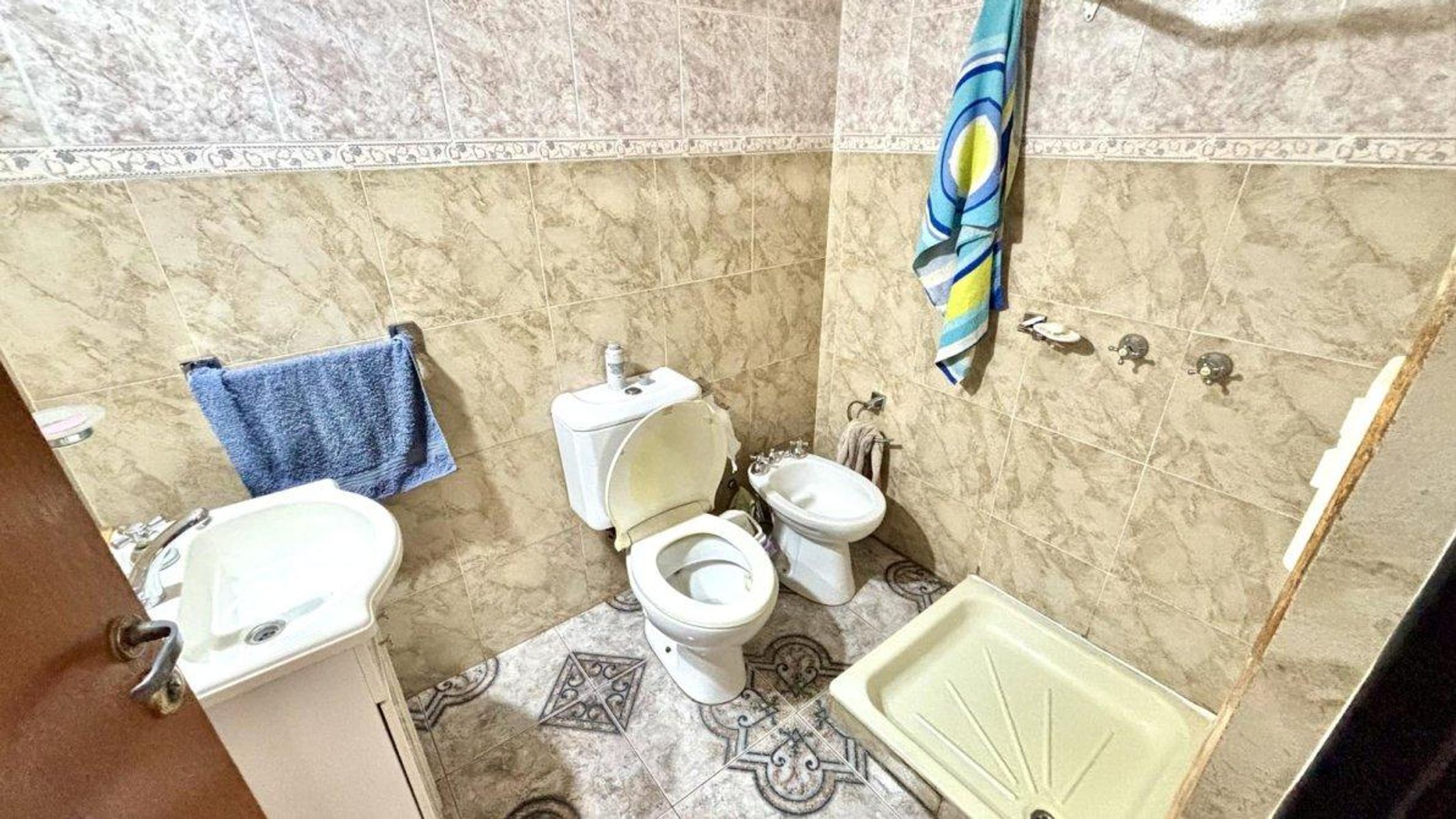 Casa 4 ambientes en venta con garage y jardin, ACEPTA PERMUTA DE MENOR VALOR - 22