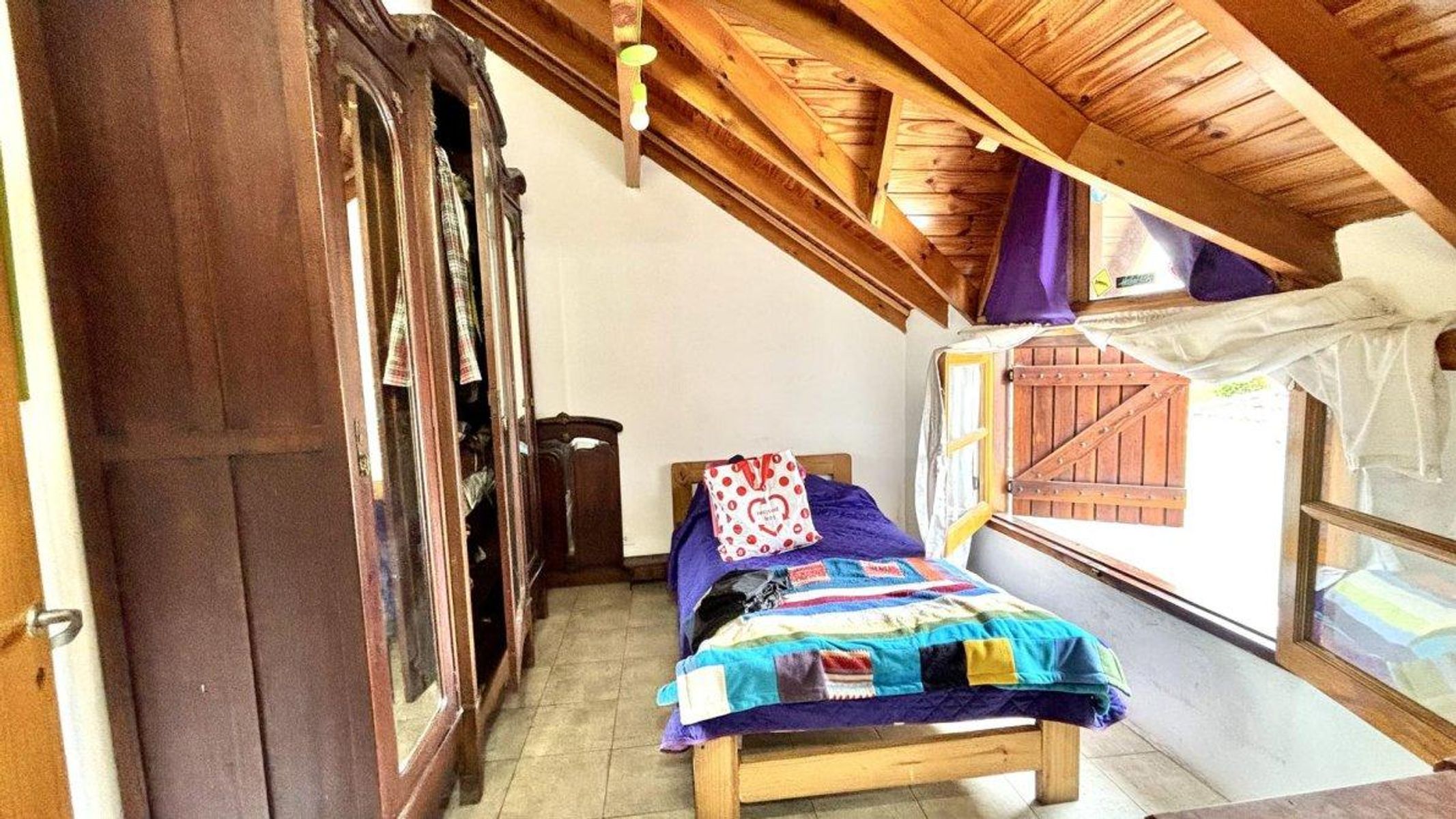 Casa 4 ambientes en venta con garage y jardin, ACEPTA PERMUTA DE MENOR VALOR - 31