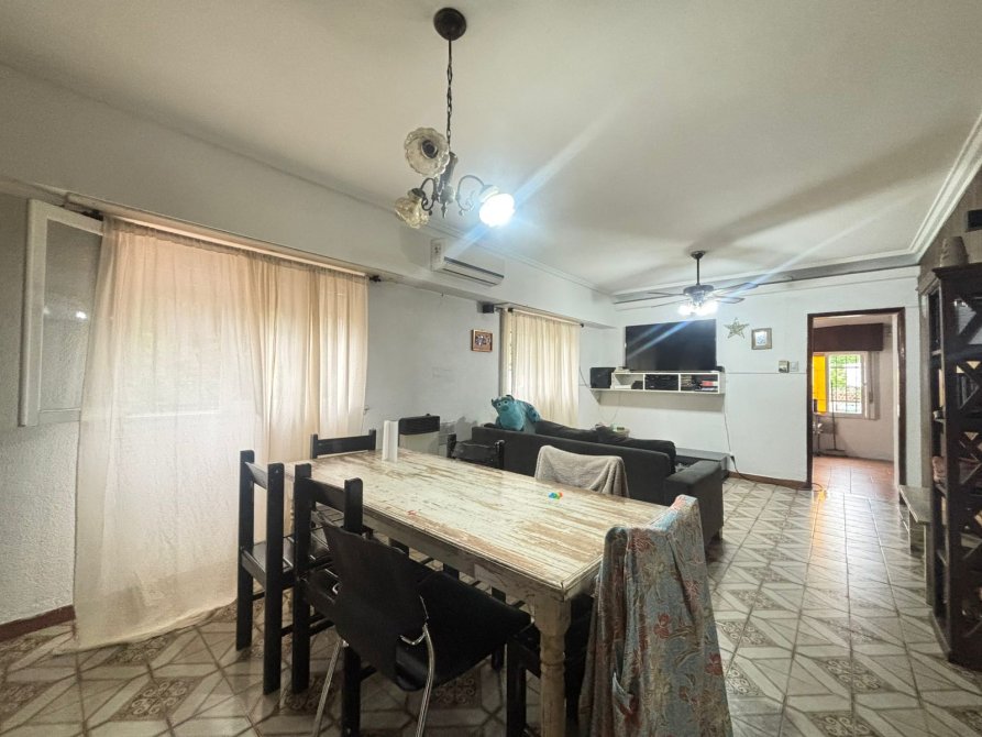 Chalet 3 Ambientes Con Cochera - Sevillano Negocios Inmobiliarios - 2
