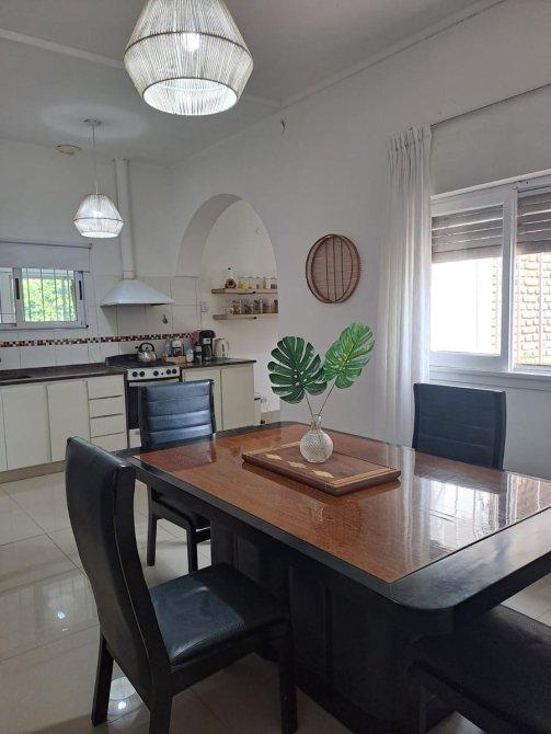 Apta Credito Casa Reciclada A Nuevo Con Estilo Y Amplio Terreno Libre - Sevillano Negocios Inmobiliarios