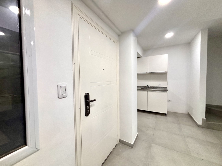 Dúplex De 3 Ambientes Con Jardín Y Cochera En Adrogué - Sevillano Negocios Inmobiliarios — foto 15