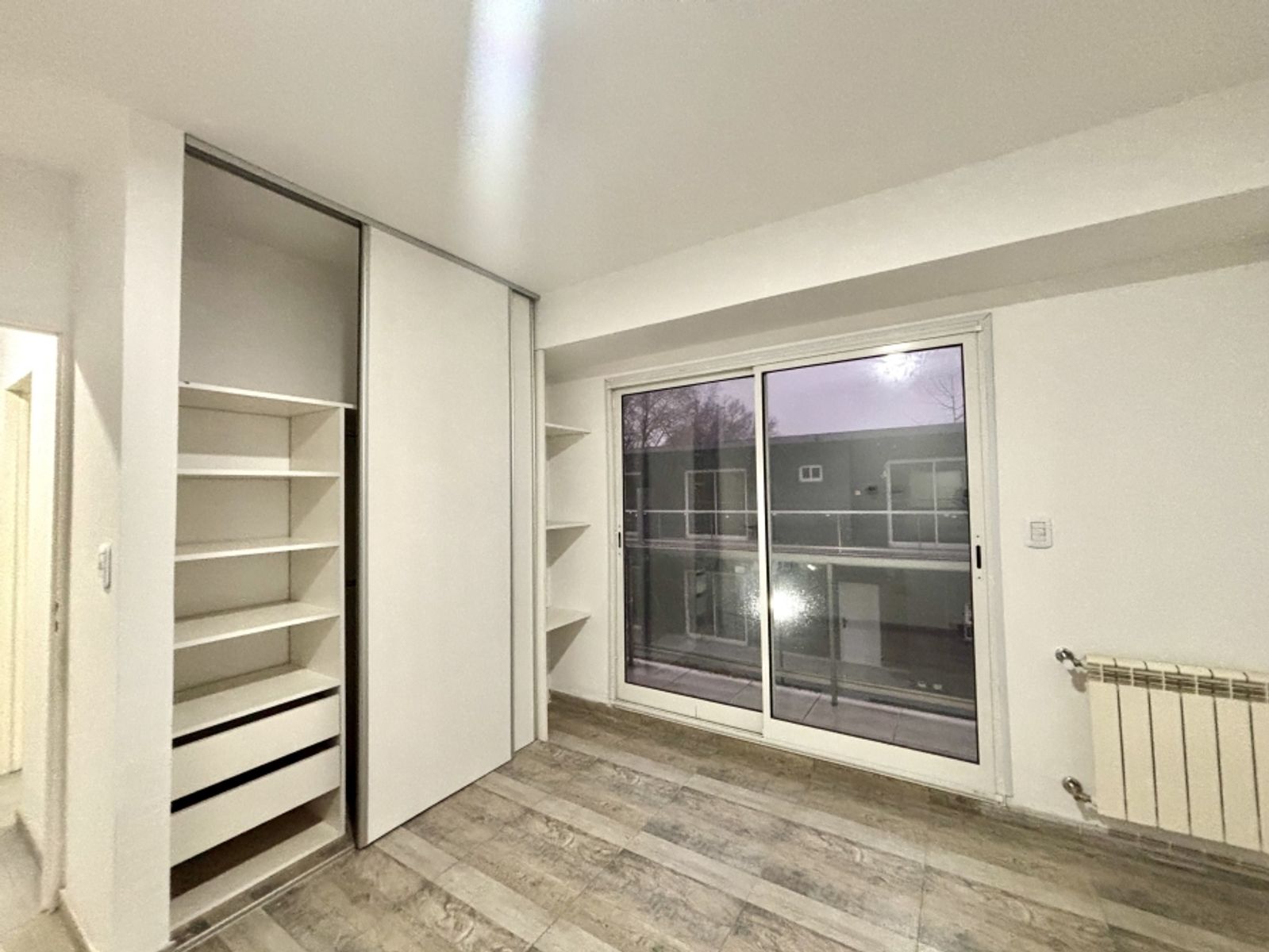 Dúplex De 3 Ambientes Con Jardín Y Cochera En Adrogué - Sevillano Negocios Inmobiliarios - 24