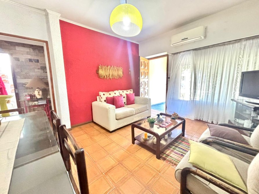 Casa En Venta En Temperley - 3 Ambientes Con Jardín Y Garage - Sevillano Negocios Inmobiliarios