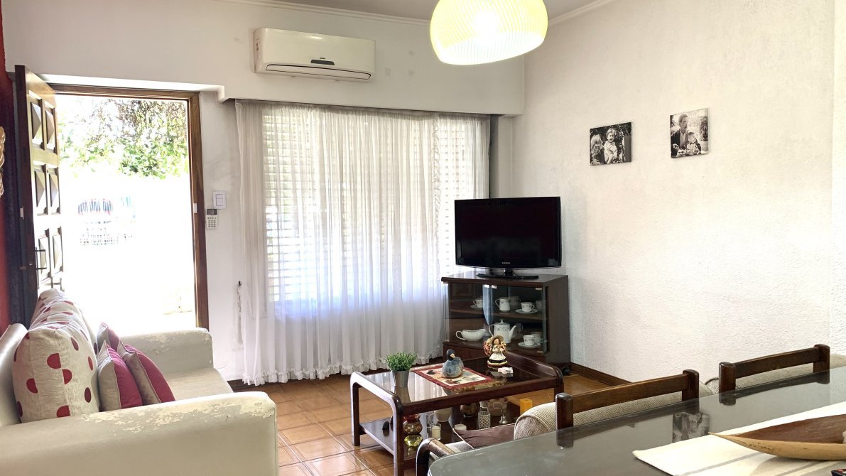 Casa En Venta En Temperley - 3 Ambientes Con Jardín Y Garage - Sevillano Negocios Inmobiliarios — foto 4