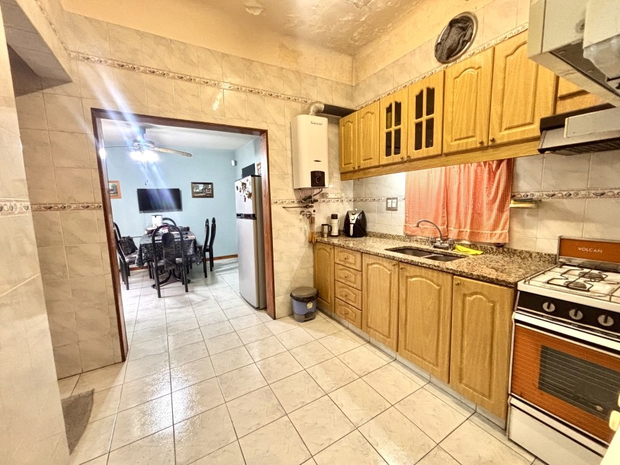 ¡Oportunidad En Excelente UbicaciÃ³n Ph Con Garage, Patio Y Gran Potencial En Lomas De Zamora - Sevillano Negocios Inmobiliarios — foto 13