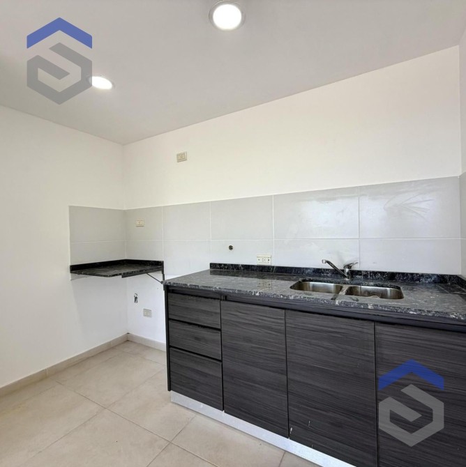 Departamento a Estrenar en Venta en Adrogué - 2 Ambientes con Balcón - 3