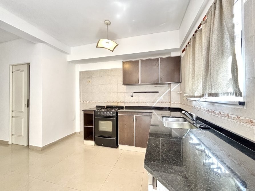 Duplex 3 Ambientes Impecable con Cochera y Parrilla - Apto Credito -Excelente Ubicación en Temperley — foto 4