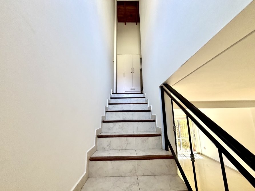 Duplex 3 Ambientes Impecable con Cochera y Parrilla - Apto Credito -Excelente Ubicación en Temperley — foto 13