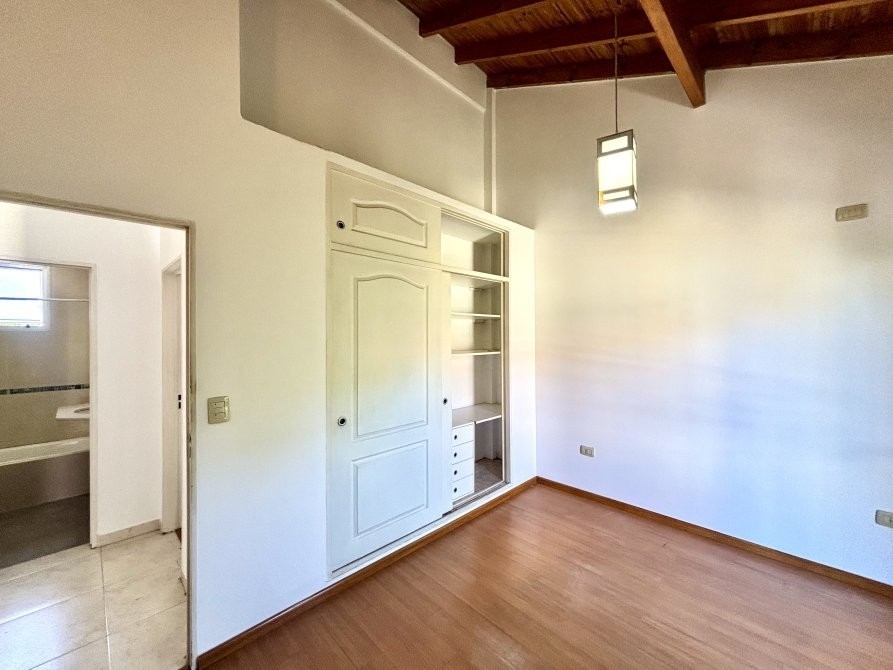 Duplex 3 Ambientes Impecable con Cochera y Parrilla - Apto Credito -Excelente Ubicación en Temperley - 17