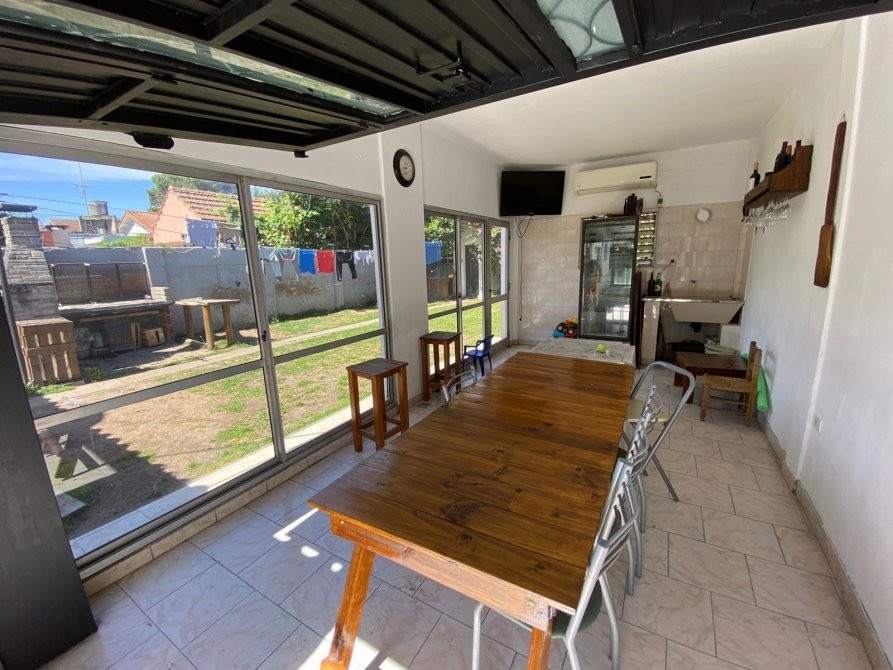 Chalet de 3 Ambientes con Quincho, Fondo Parquizado y Excelente Ubicación | BuscadorProp — foto 15