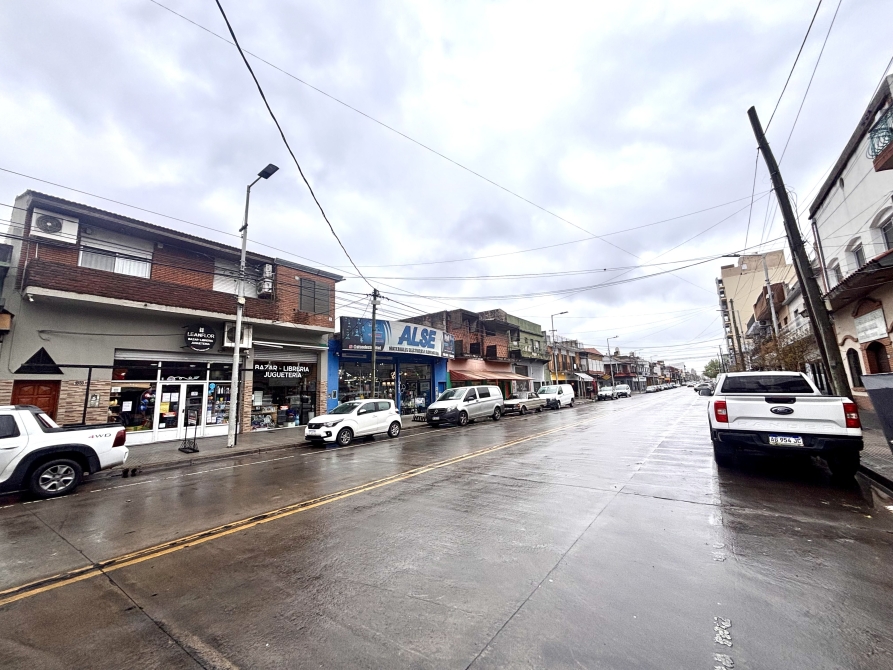 Fondo De Comercio En Venta - Regalería, Bazar Y Librería - Wilde - Sevillano Negocios Inmobiliarios — foto 4
