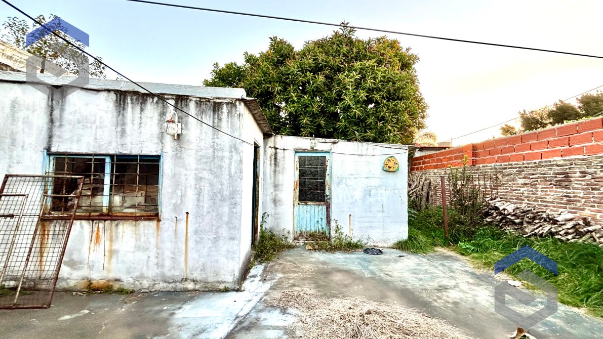 Casa en Lote de 10 x 34 mts con Jardín y Galpón - Apta Crédito | BuscadorProp - 20
