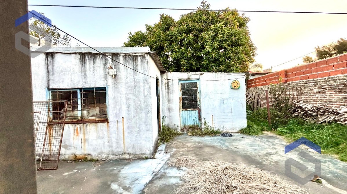 Casa en Lote de 10 x 34 mts con Jardín y Galpón - Apta Crédito | BuscadorProp - 27
