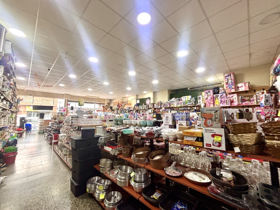 Local Comercial En Alquiler - 360 M² - Fabián Onsari 1553, Wilde - Sevillano Negocios Inmobiliarios - 1