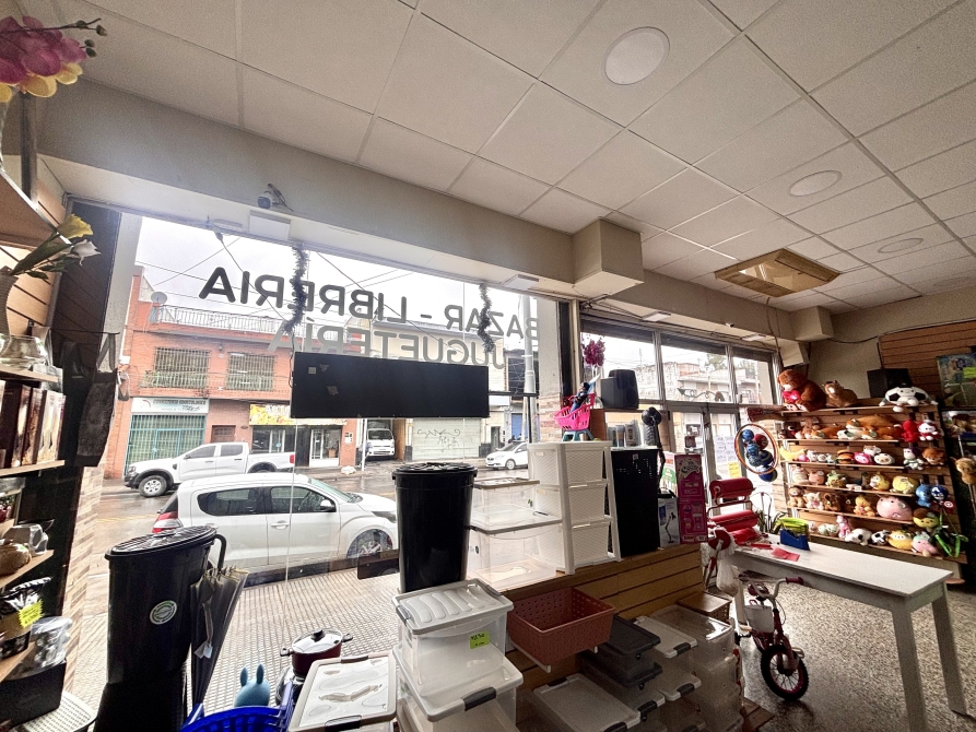 Local Comercial En Alquiler - 360 M² - Fabián Onsari 1553, Wilde - Sevillano Negocios Inmobiliarios - 4