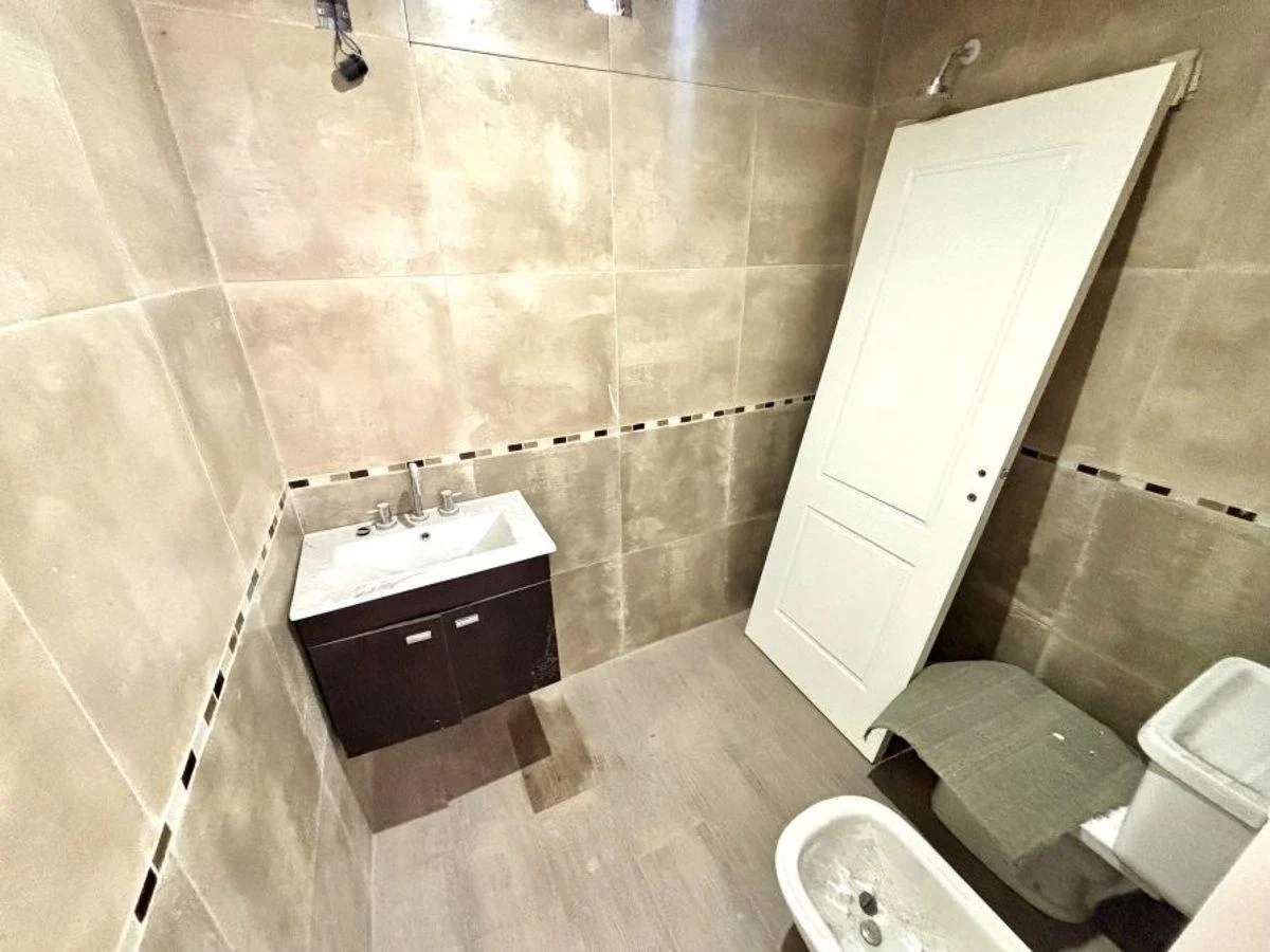 Departamento Tipo Casa 3 Ambientes con Cochera y Patio, Gba Sur - Zonaprop — foto 8