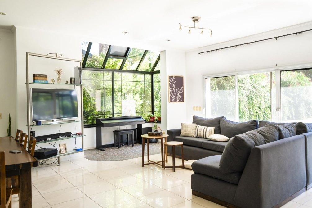 Majestuosa Casa 5 Ambientes Barrio El Rocio - Sevillano Negocios Inmobiliarios - 11