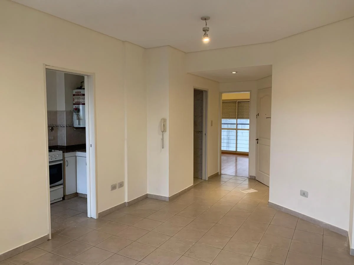 Departamento Dos Ambientes en Alquiler, Gba Sur - Zonaprop - 1
