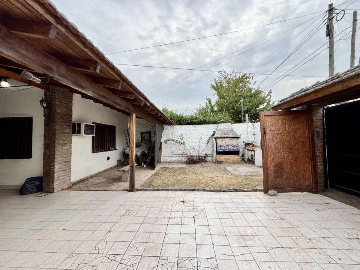 Apto Credito Casa en Venta 3 Ambientes en Excelente Ubicación a 2 Cuadras de Av Eva Perón, Gba Sur - Zonaprop - 4