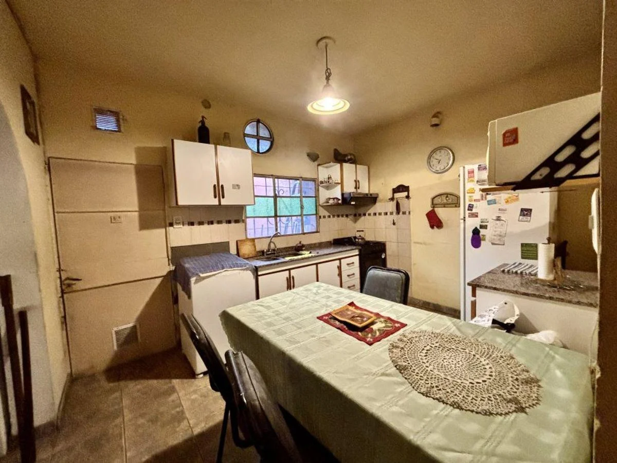 Apto Credito Casa en Venta 3 Ambientes en Excelente Ubicación a 2 Cuadras de Av Eva Perón, Gba Sur - Zonaprop - 11