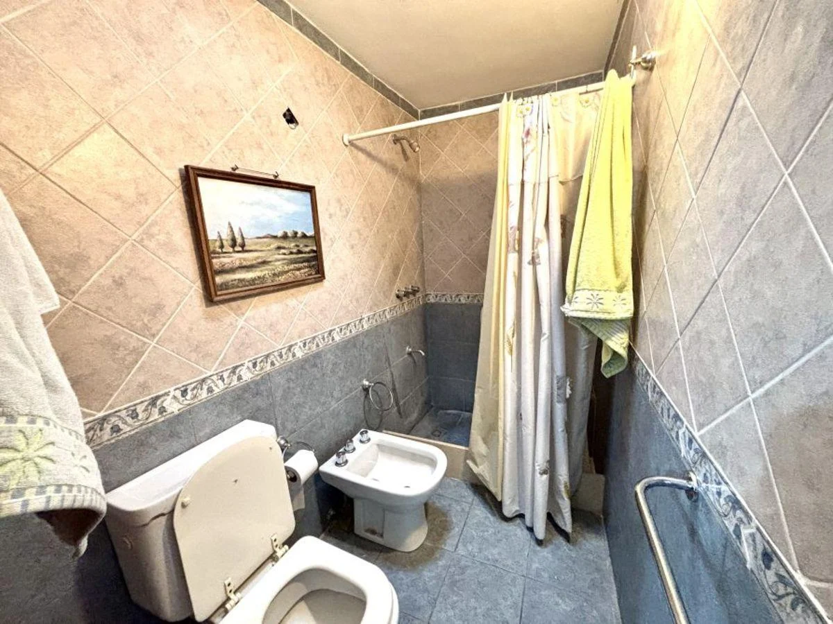 Apto Credito Casa en Venta 3 Ambientes en Excelente Ubicación a 2 Cuadras de Av Eva Perón, Gba Sur - Zonaprop - 20