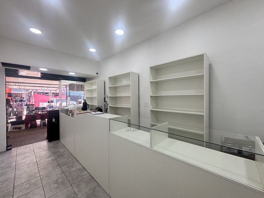Venta De 3 Locales Comerciales En Lote Propio - Pleno Centro Comercial De Solano - Gendra Propiedades — foto 6