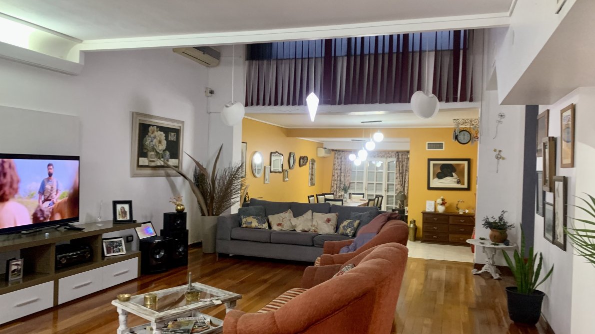 Gran Chalet De 6 Ambientes - Gendra Propiedades — foto 3