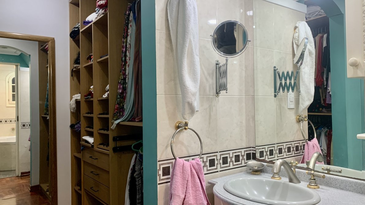 Gran Chalet De 6 Ambientes - Gendra Propiedades - 22