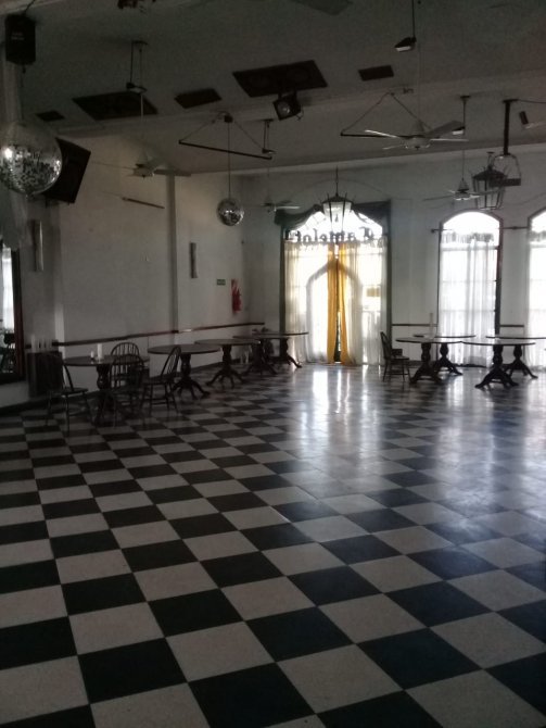Salon En Importante Avenida - Gendra Propiedades — foto 8
