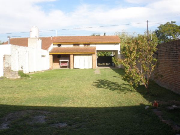 Importante Chalet - Gendra Propiedades - 2