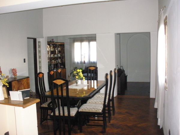 Importante Chalet - Gendra Propiedades - 3