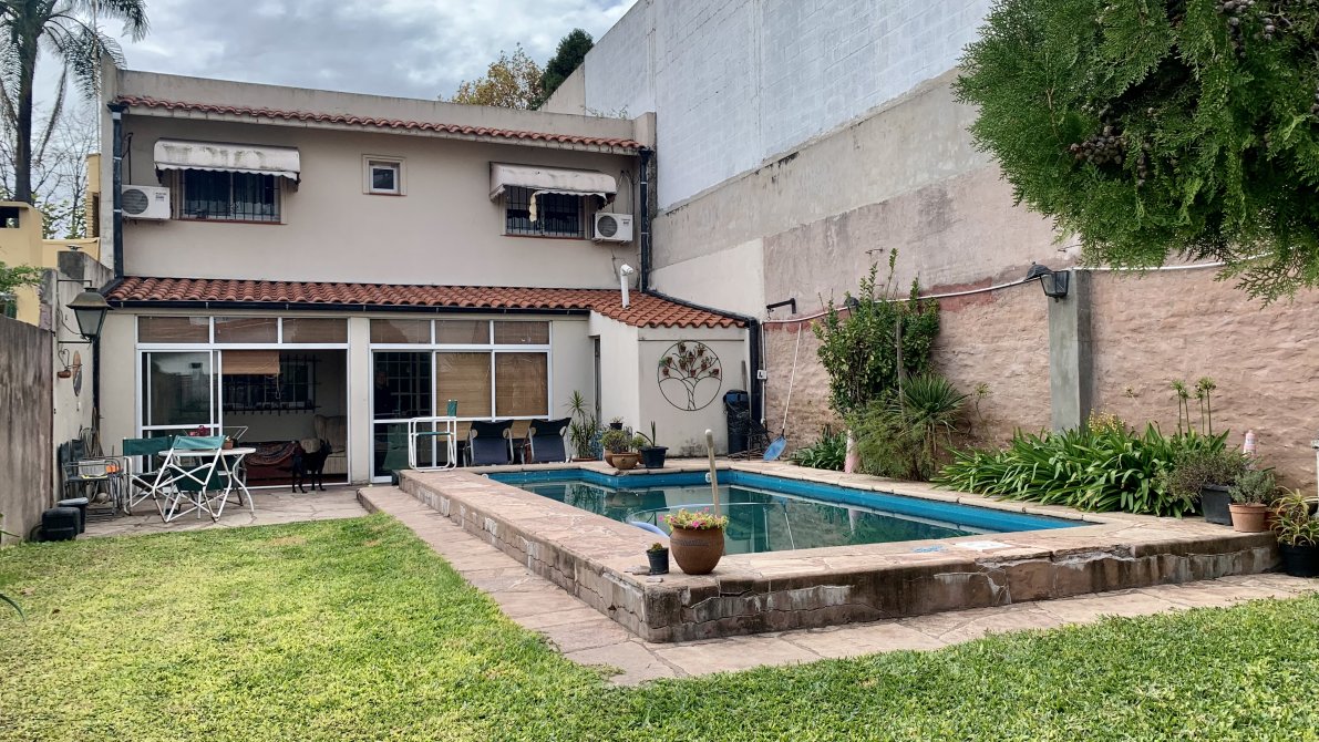 Apta Credito- Encantadora Casa De 5 Ambientes Con Piscina Y Garage - Gendra Propiedades - 30
