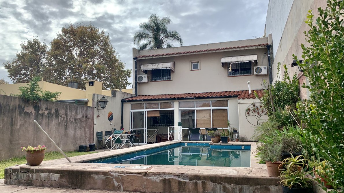 Apta Credito- Encantadora Casa De 5 Ambientes Con Piscina Y Garage - Gendra Propiedades - 31